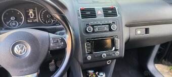 Volkswagen Touran R.V.2011 2.0.TDI 103 KW - 12