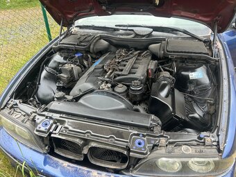 BMW e39 530ia 170kw - 12