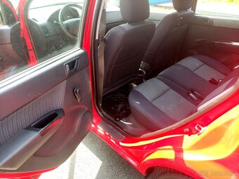 Hyundai getz 1.1 48km, nová STK, jen 100000km - 12