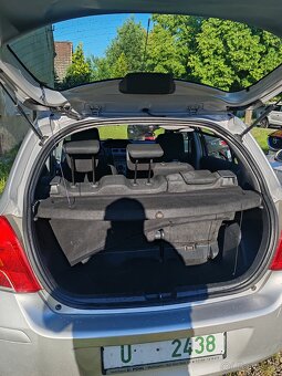 Yaris 1.0i - 12