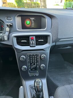 Volvo V40 T3 CROSS COUNTRY - 12