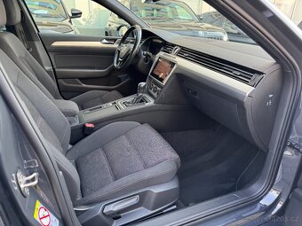 VW Passat B8 2.0 TDI 110kW DSG Tažné Webasto Navi Kamera ACC - 12