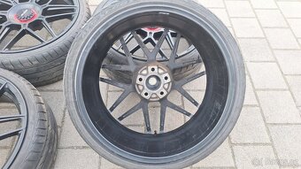 Alu kola Audi 20" 5x112 letní pneu 245/30 R20 4-5mm Motec - 12