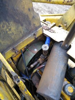 JCB 3cx 4x4 - 12