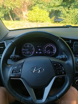 Hyundai Tucson 1.7crdi 85kw - 12