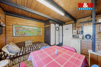 Prodej chaty v Malých Žernosekách - 12