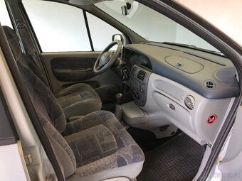 RENAULT SCENIC 1.6 16V - 12
