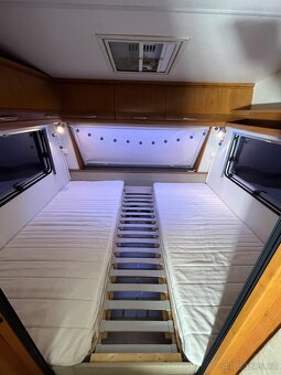 Karavan HOBBY EXCLUSIVE  Nezávislý na elektřině+pojezdy - 12