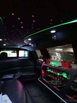 Prodám limuzína Lincoln Towncar - 12