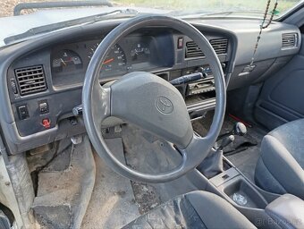 Toyota Hilux 105 L/2L - 12
