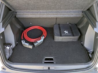 PEUGEOT E-2008 ACTIVE 50kWh, SOH 93%, DPH - 12