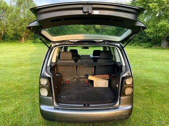 ►► VOLKSWAGEN TOURAN 2.0 TDI • NOVÁ STK ◄◄ - 12
