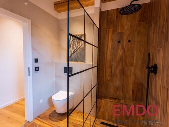 Prodej domu 196 m² s pozemkem 994 m² - 12