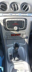 Ford S-Max 2.0 TDCi Automat, nová STK - 12