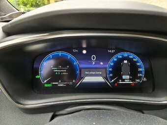 Prodám Toyota Corolla ST GR sport 2.0 146 kw hybrid - 12