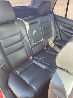 VW Golf 1,9tdi 85kw - 12