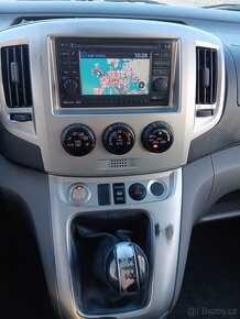 Nissan NV200 premium, 7 míst - 12