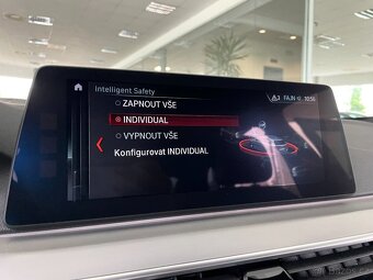 BMW 530d xDrive 360kam Head-Up DPH - 12