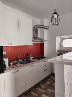 CHORVATSKO: Prodej domu 180 m² v Kastela,Dalmácie - 12