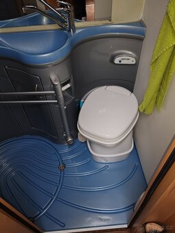 Obytné auto Ford Transit  EURA MOBIL - 12