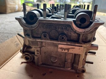 BMW E36 M3 3,0 S50B30 hlava motoru - 12