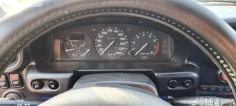 Mazda MX-3 1.6i - 12