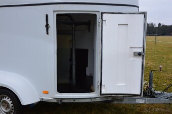 Přívěs pro přepravu koní Paragan - 12