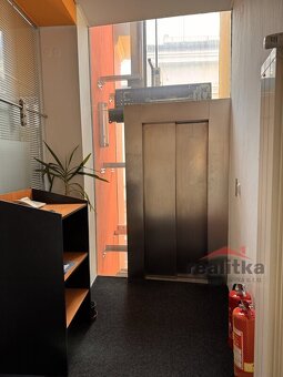 Pronájem kancelářských prostor 117m2 s recepci, Růžová, Opav - 12