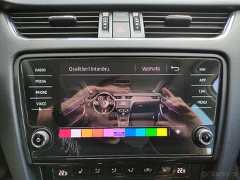 Škoda Octavia III TDi SPORTLINE PANORAMA VYHŘ.SEDAČKY - 12