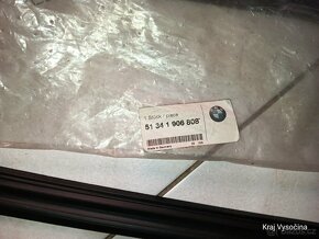 BMW E30 - filtrbox, hadice, znaky, střešní lišta - 6 vál - 12