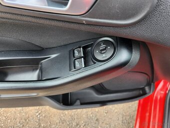 Ford Fiesta 1.5 DCI - 12