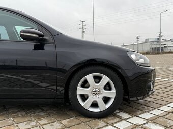 Volkswagen Golf VI • 1.4 TSI 90 kW • NOVÉ ROZVODY • 2 x pneu - 12