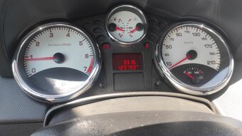 Peugeot 207 1,4 VTi benzín 70kW - 12