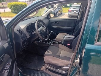 Toyota Hilux DC 2.5 I D-4D 106KW - 12