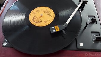 Retro GRAMOFON SONY - 12