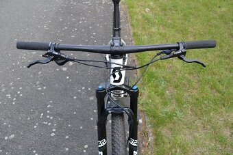 Scott Scale 930 Carbon White (L) Top Stav - 12