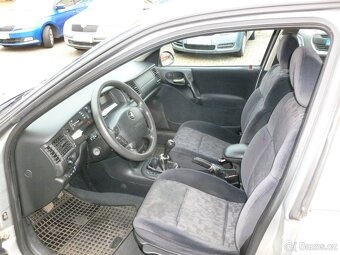 Opel Vectra 1.8 16V 1.majitel NOVÉ V CZ - 12