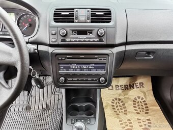 Škoda Roomster 1.2TSi 63kw Style AC PDC - 12