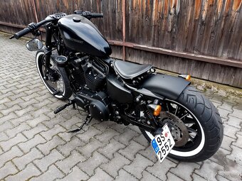 Harley Sportster Bobber Iron 883 - 12