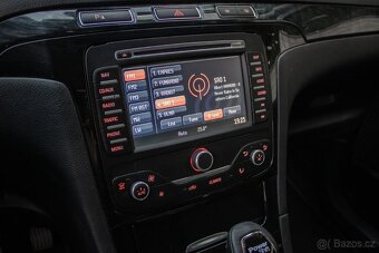 Ford Galaxy S-Max 2.0 EcoBoost SCTi Titanium A/T 7-miestny - 12