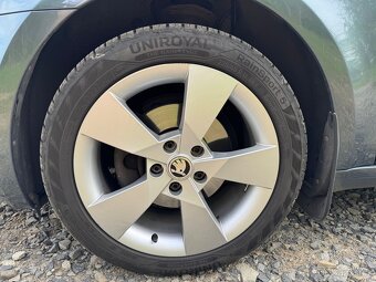 Škoda octavia 2.0 tdi 4x4 110kw - 12