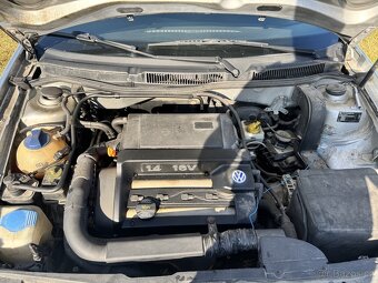 Volkswagen Golf - 12