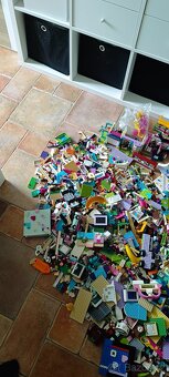 Obrovská krabice Lego Friends, Lego Dots - 12