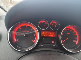 Peugeot 308 1,6 HDi 68 kW,2013, - 12