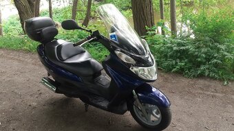 Suzuki Burgman 150 - 12