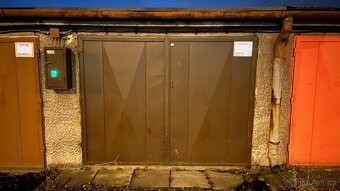 Garáž Karviná první řada s elektřinou - 12