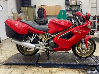Ducati  ST2 Rok 2000 - 12