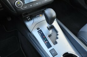 Toyota AVENSIS 1.8 Valvematic 108kW Automat - 12