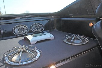 1966 FORD MUSTANG FASTBACK V8 AUTOMATIC SHOW CAR - 12