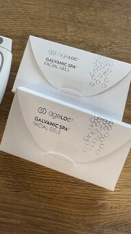 Galvanická žehlička na obličej Nuskin + 2x sada gelů - 12